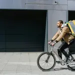 Comune di Bologna e Just Eat firmano la Carta della Sicurezza Stradale per i rider