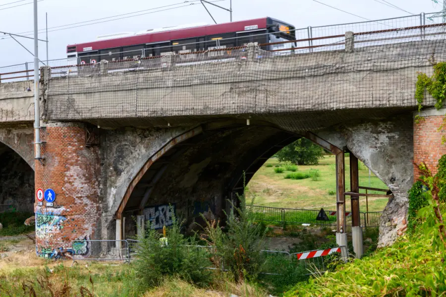 Pontelungo, finiti restauro e tram: riaperture progressive e nuova viabilità dal 28 febbraio