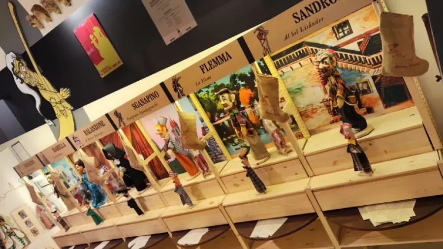 Visite guidate coi burattini a Bologna: un viaggio tra artigianato e teatro