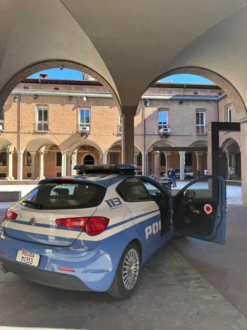 Bologna, tredici denunciati dopo le tensioni all’Università per un evento sul referendum