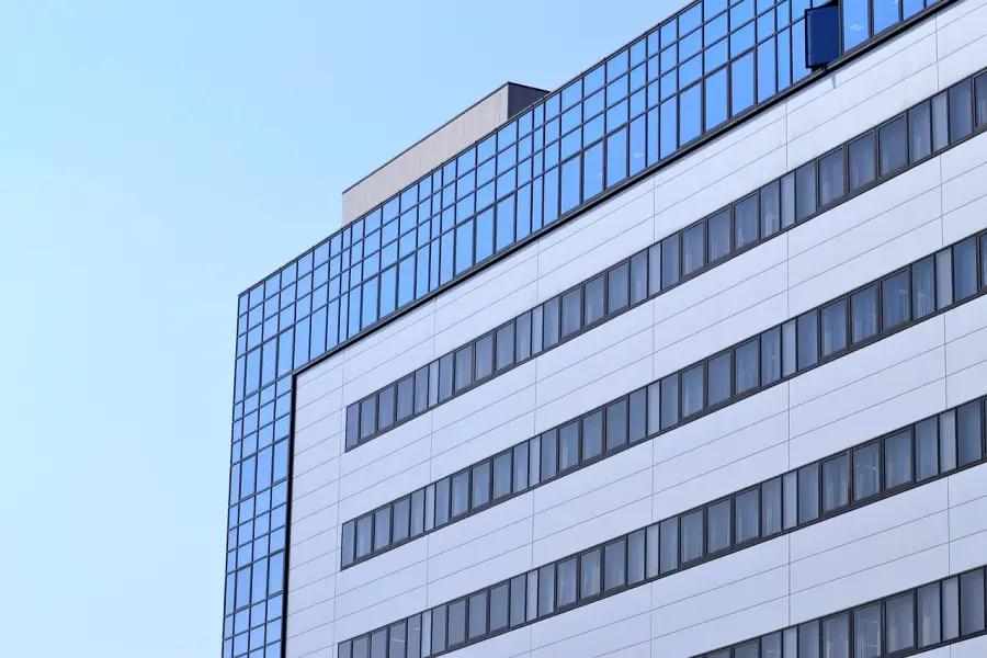 CBAM, nuove regole per le imprese: cosa cambia dal 2026 tra costi, sostenibilità e competitività