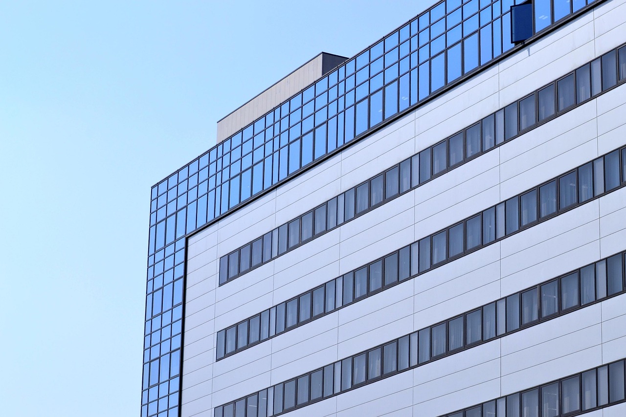 CBAM, nuove regole per le imprese: cosa cambia dal 2026 tra costi, sostenibilità e competitività