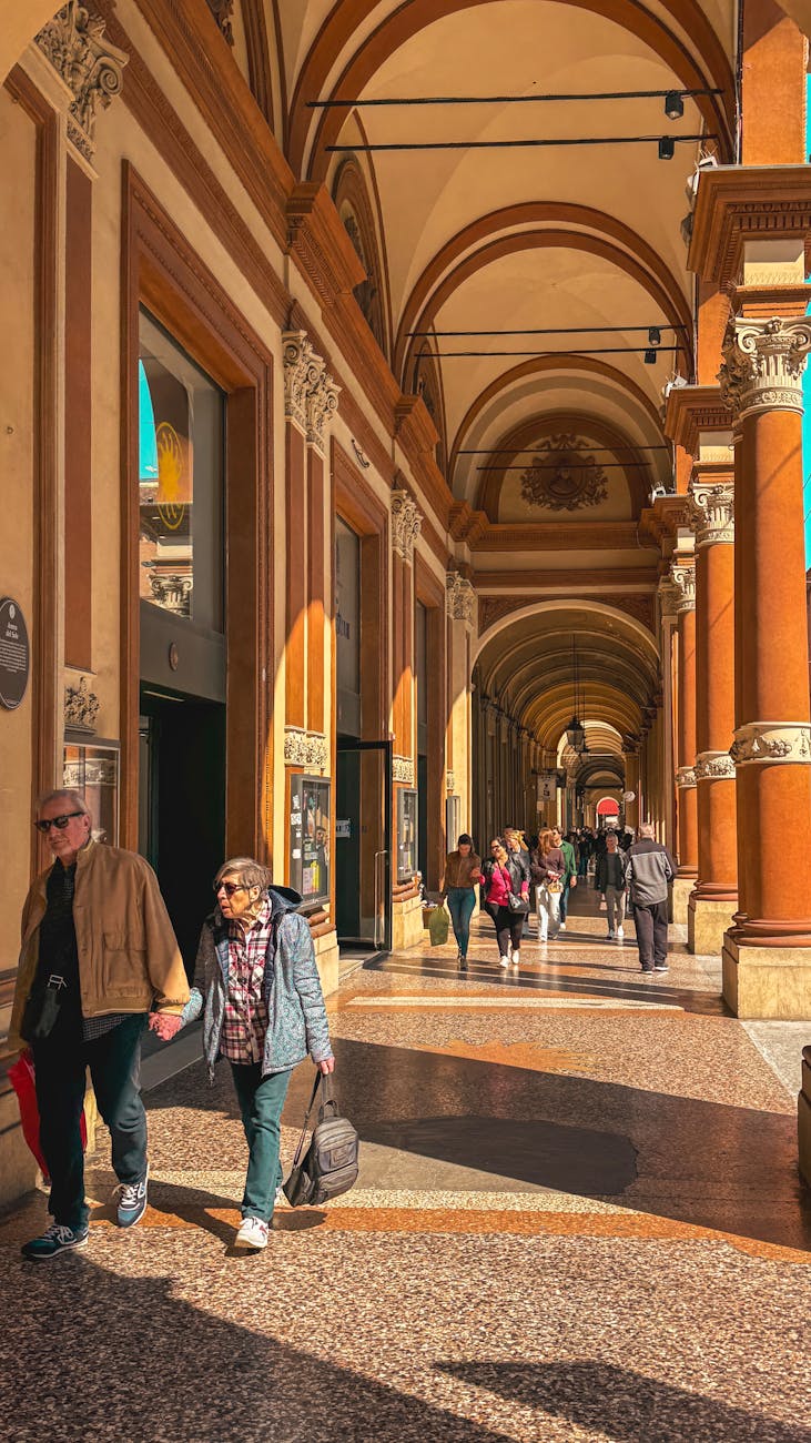 L’Università di Bologna, la più antica del mondo occidentale: storia, primati e luoghi dell’Alma Mater