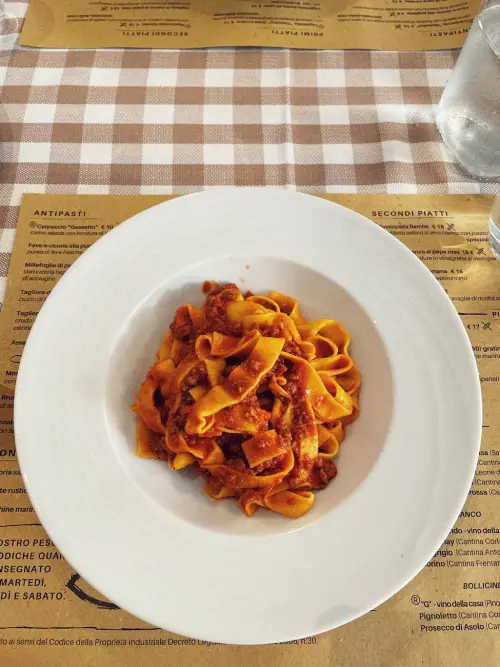 Ragù alla bolognese: ricetta originale e storia