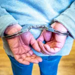 Bologna, droga al Palazzaccio e in via Milano: due arresti
