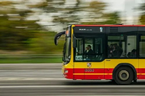 Bologna, via Massarenti cambia dal 29 giugno: lavori e bus