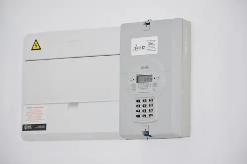 Energia, PUN a 207 €/MWh: ARERA rafforza la vigilanza