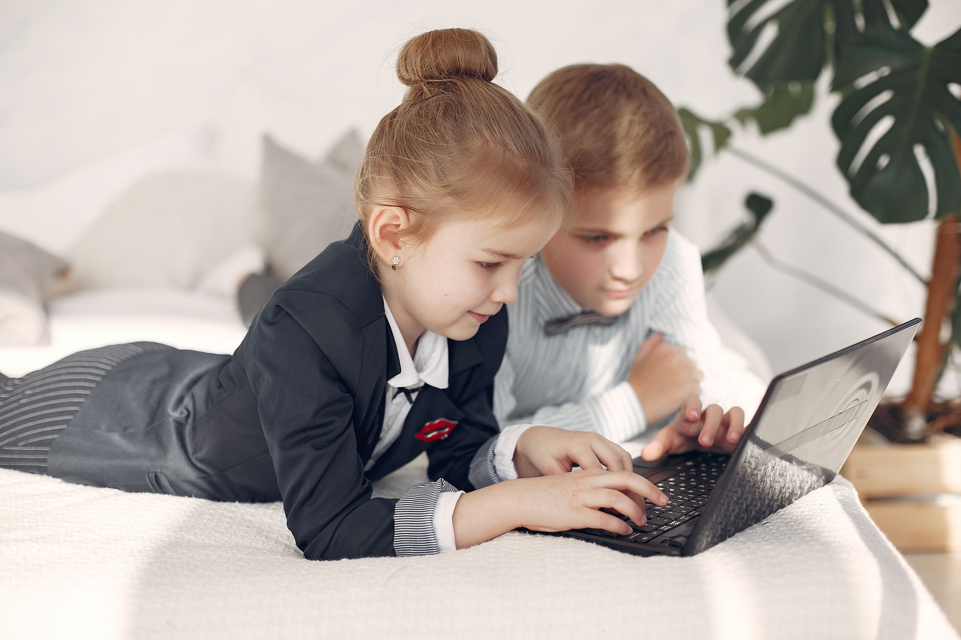 Bologna, incontri sul digitale sicuro per famiglie e bambini